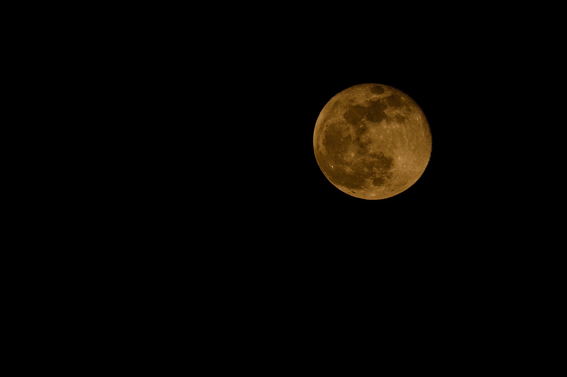 moon at nighttime